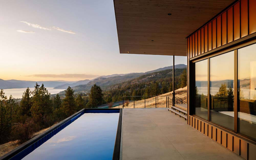 Arawana High-Performance Residence overlooking Okanagan Lake
