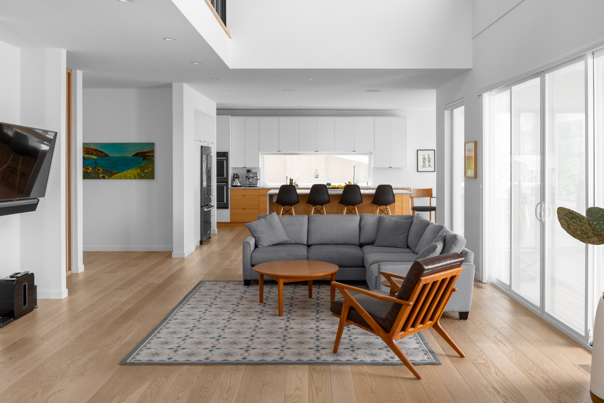 Living and Kitchen Space