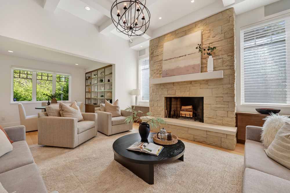 Kelowna Mission Craftsman Home Interior