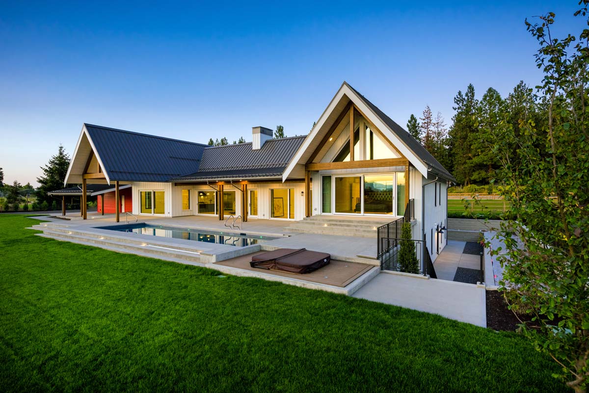 Modern Farmhouse Exterior